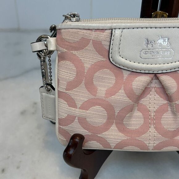 Coach Madison Op Art Horse & Carriage Pleated Pouch Wristlet - Picture 2 of 12